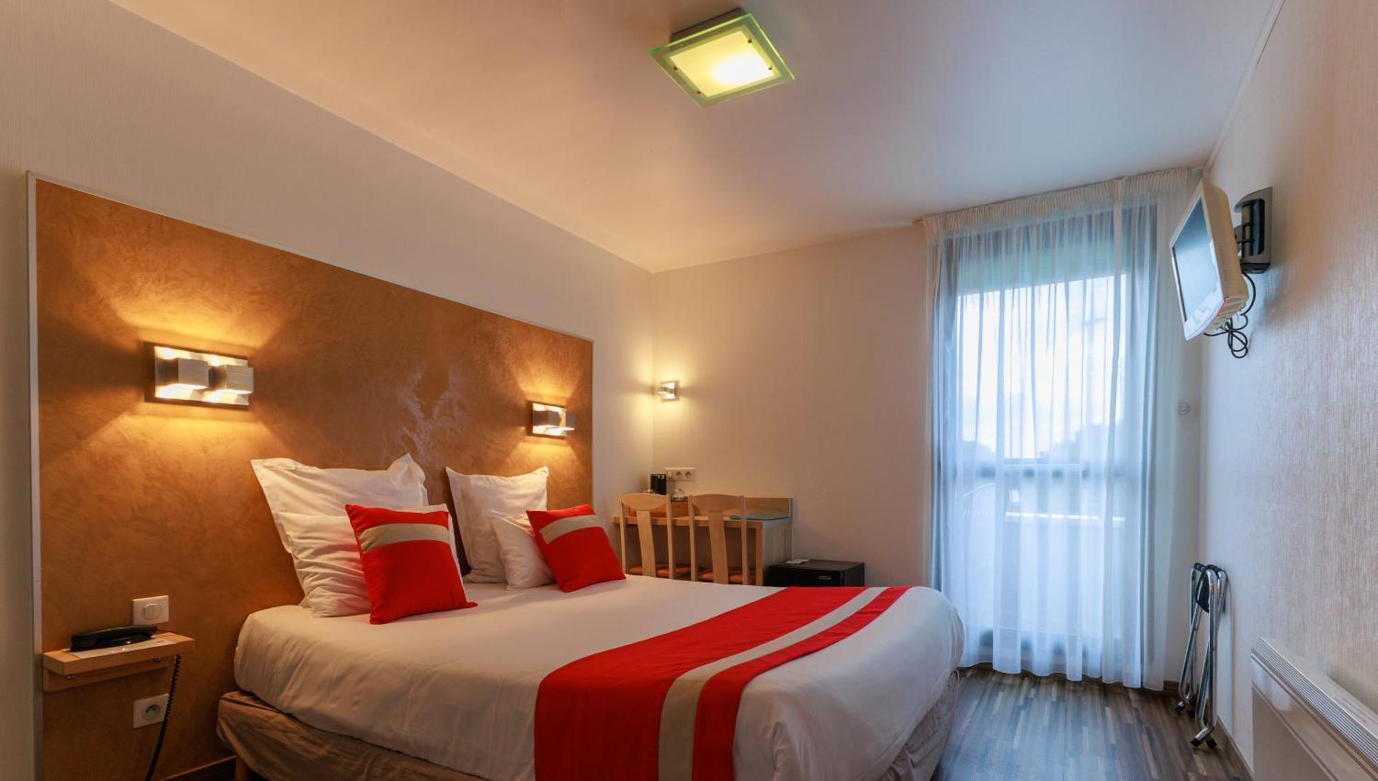 Logis Hotel Le Rochelois Ла-Рошель Экстерьер фото